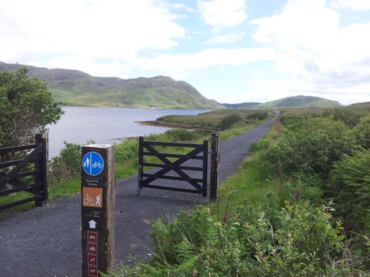 Stone Fronted Detached Cottage Just Over 2 Miles From Mulranny Village 外观 照片